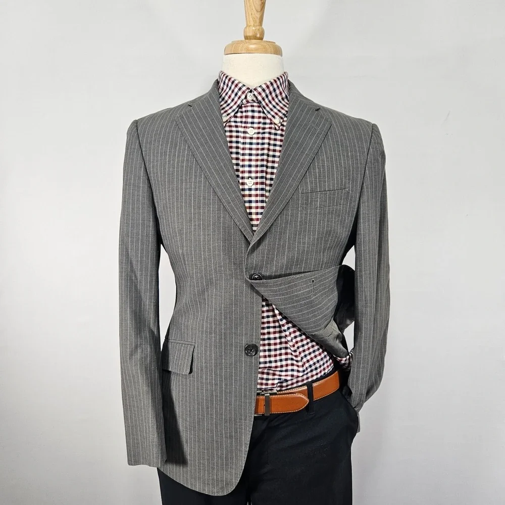 Banana Republic Men's Sport Coat Blazer Two Button Gray Striped Cotton Size 40S